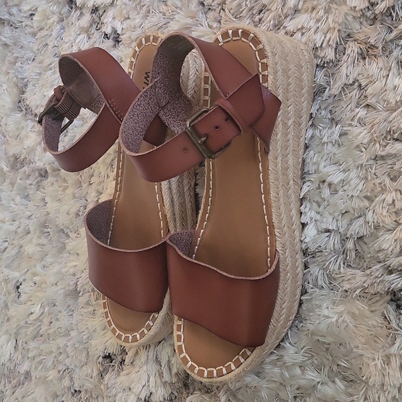 Soft leather shoes - Picture 3 of 5